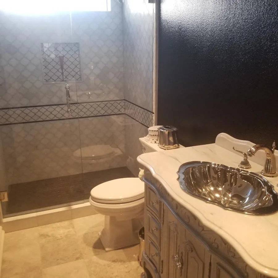 Professional plumbing work and bathroom remodeling in Waikele